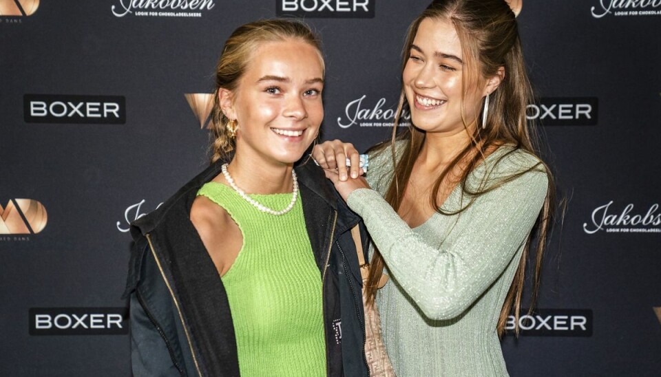 18-årige Safina Coster-Waldau og 21-årige Filippa Navarana har ikke talentet fra fremmede. De to søstre er nemlig børn af skuespillerparret Nukâka og Nikolaj Coster-Waldau. (Arkivfoto). 18-årige Safina Coster-Waldau og 21-årige Filippa Navarana har ikke talentet fra fremmede. De to søstre er nemlig børn af skuespillerparret Nukâka og Nikolaj Coster-Waldau. (Arkivfoto).
