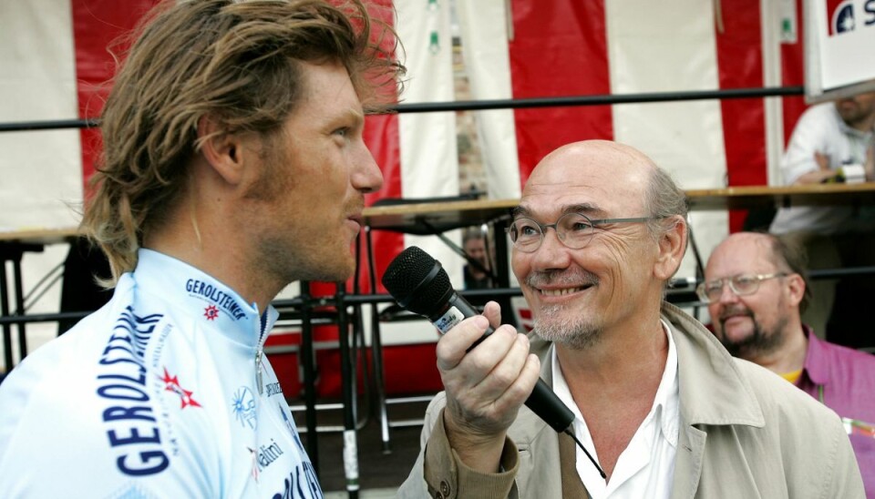 Jørn Mader interviewer her Frank Høj under et internationalt gadeløb i Aalborg i 2005.