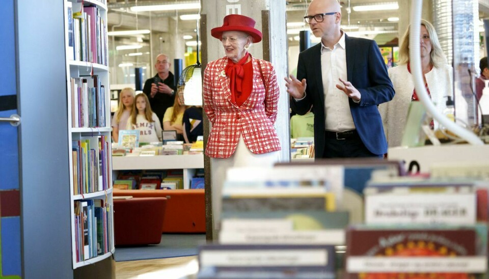 Dronningen får fremvist Helsingør Bibliotek på Kulturværftet.