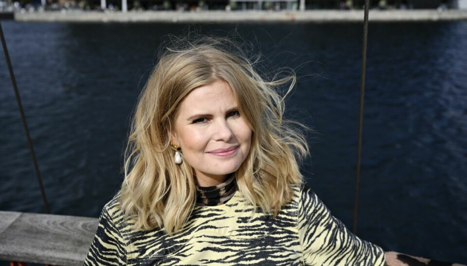 Sofie Linde fortsætter med at renovere sommerhuset på Langeland for åben skærm Sofie Linde fortsætter med at renovere sommerhuset på Langeland for åben skærm