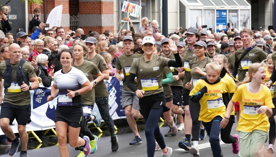 Af sted det går. Kronprinsesse Mary løber One Mile under Royal Run i Kolding.