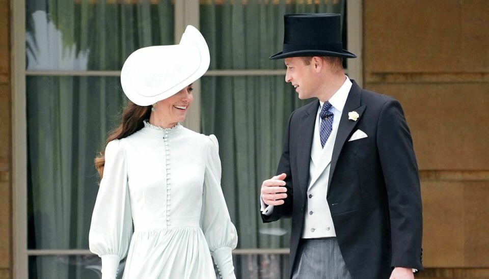Det var med prins William og hertuginde Kate som værtspar, da årets tredje og sidste havefest på Buckingham Palace løb af stablen onsdag.