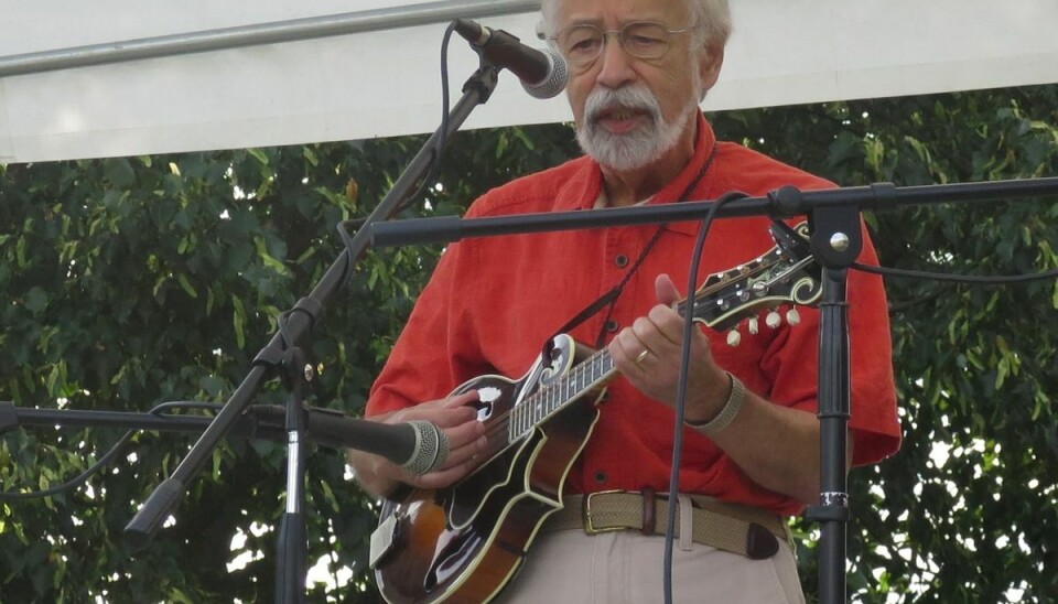Den ameriksánske country- og bluegrass stjerne døde fredag 83 år gammel. Den ameriksánske country- og bluegrass stjerne døde fredag 83 år gammel.