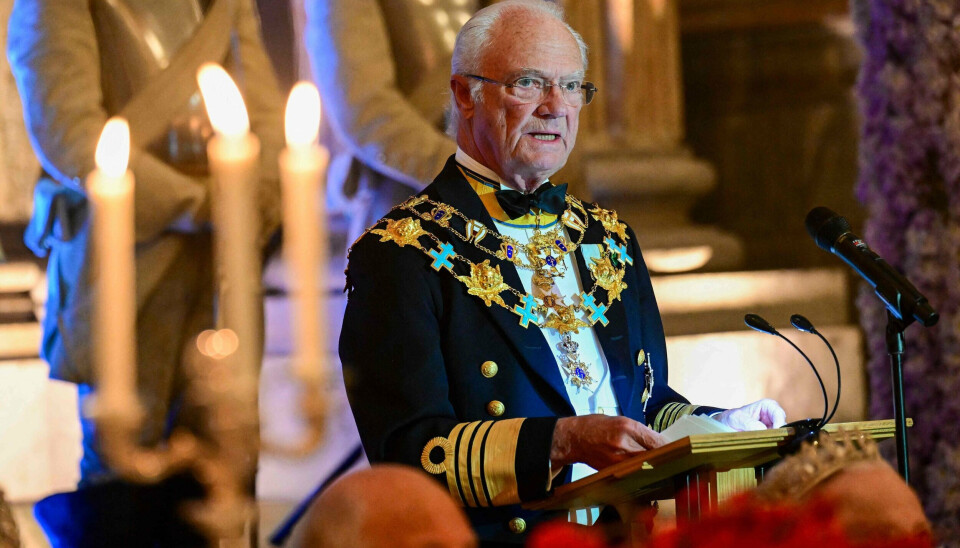 - At efterfølge farfar var en stor og ikke altid så let opgave, sagde kongen i sin velkomsttale. - At efterfølge farfar var en stor og ikke altid så let opgave, sagde kongen i sin velkomsttale.