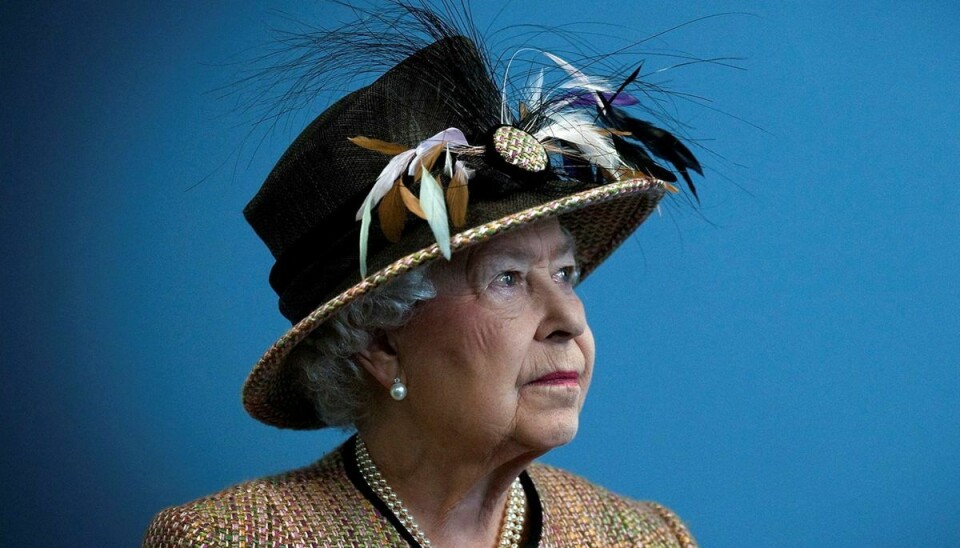 Også britiske dronning Elizabeth bakker nu op om krigshærgede Ukraine.