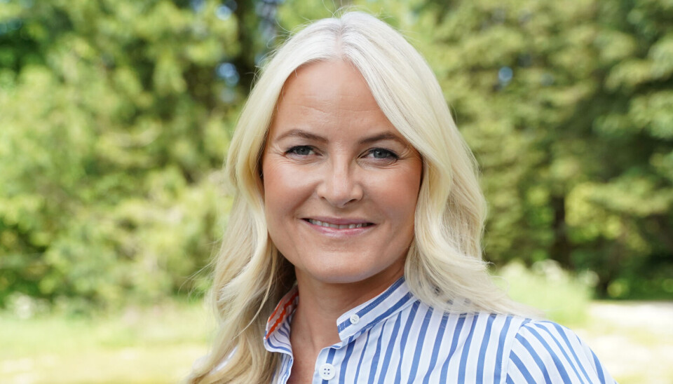 Kronprinsesse Mette-Marit åbner i kronprins Haakons nye erindringsbog op om den svære tid efter det blev kendt, at de to dannede par.