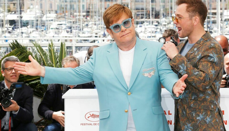 Elton John og Taron Egerton ses her sammen.