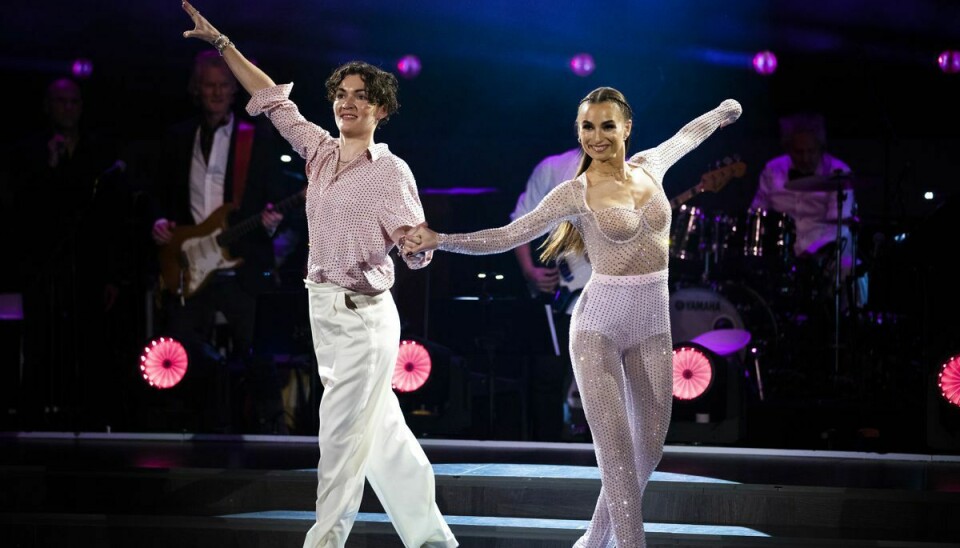Claudia Rex, til højre, på gulvet med sin partner Freja Kirk ved Vild med Dans finalen i november 2021.