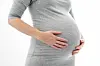 Det er ikke mere end to år siden, hun sidst var gravid, og nu skal være mor igen.