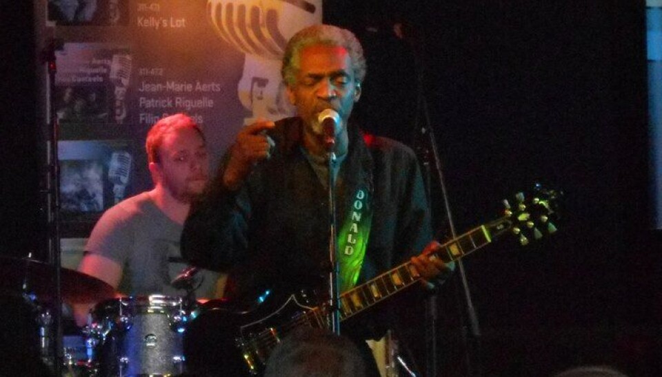 Den amerikanske blues-legende Donald_Kinsey er død. Han blev 70 år gammel.