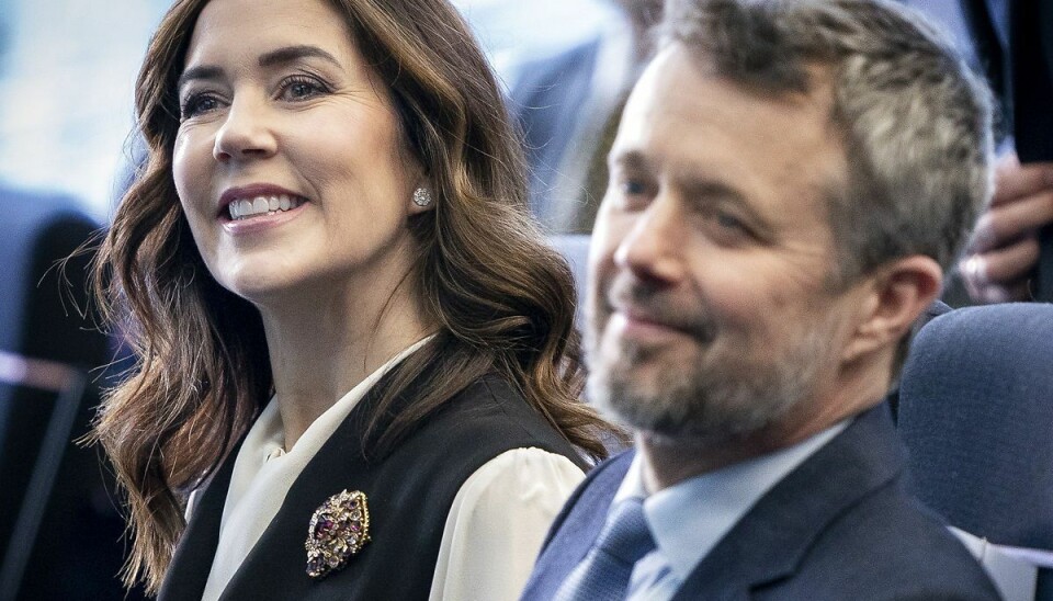 Kronprinsesse Mary har løftet sløret for, hvordan hun håber, hendes børn vil vokse op. Kronprinsesse Mary har løftet sløret for, hvordan hun håber, hendes børn vil vokse op.
