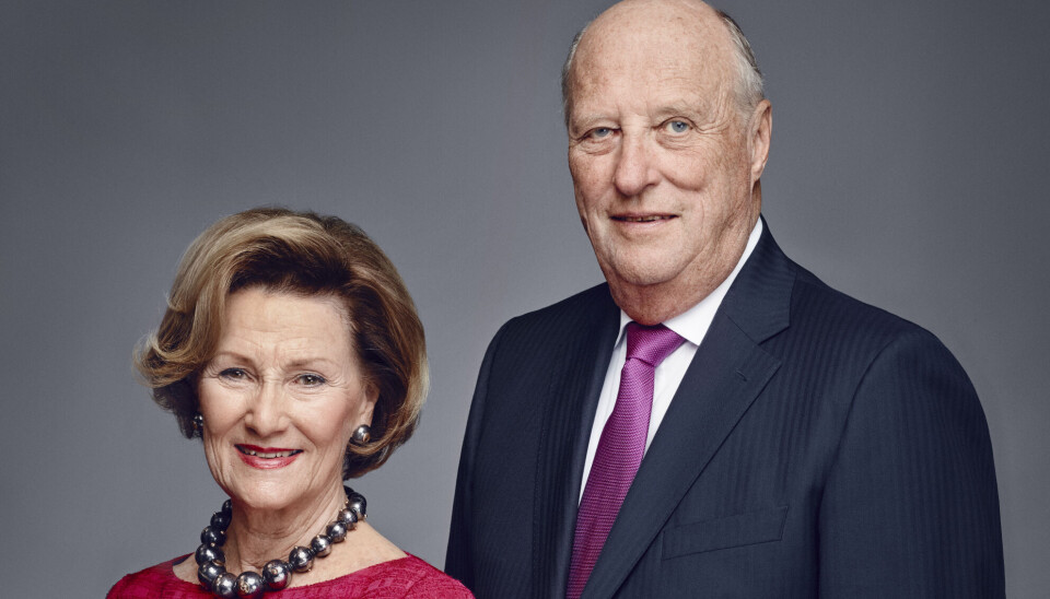 Kong Harald ses her sammen med dronning Sonja