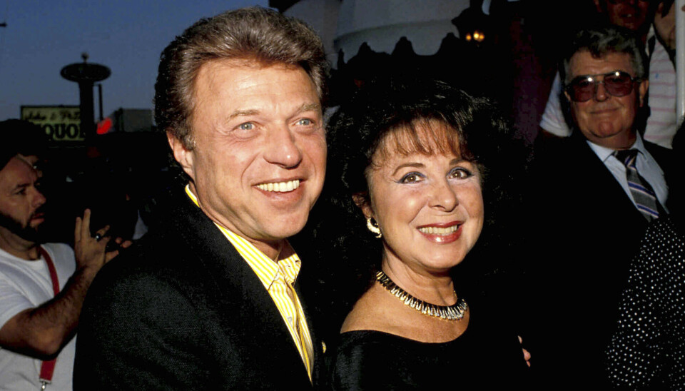 Steve Lawrence ses her sammen med sin hustru Eydie Gorme