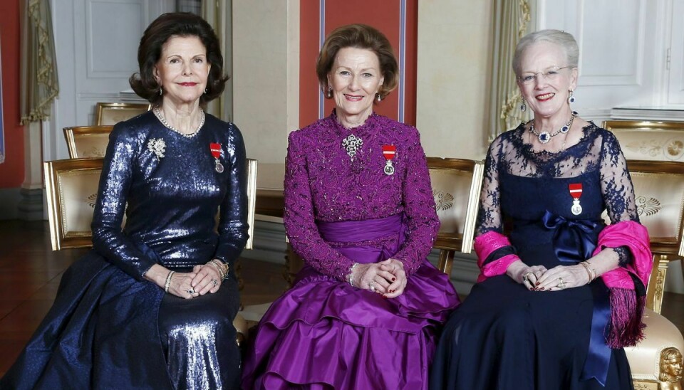 På billedet er det, fra venstre, Sveriges dronning Silvia og Norges dronning Sonja sammen med dronning Margrethe.