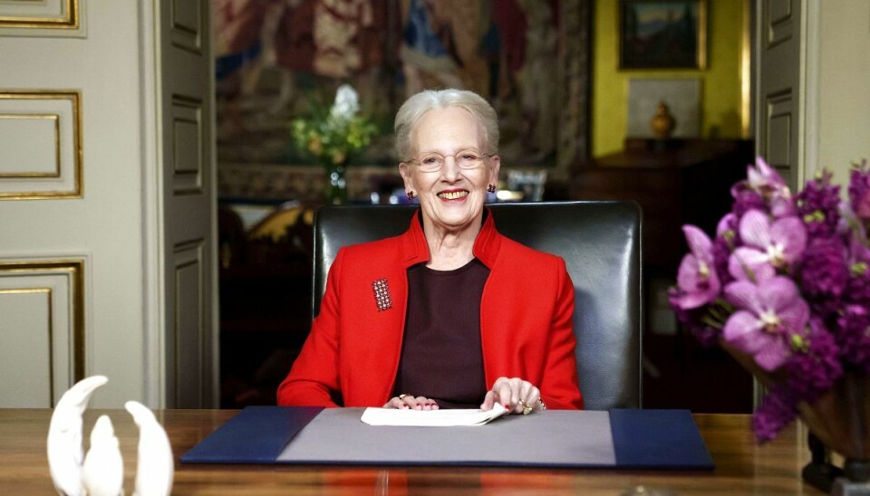 Dronning Margrethe holdt traditionen tro en tale nytårsaften. Det var hendes 50. nytårstale. De seneste år har over to millioner danskere tændt for fjernsynet klokken 18 nytårsaften for at høre majestætens ord. (Arkivfoto).