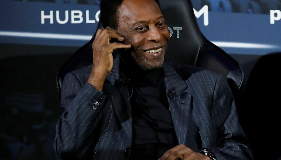 Fodboldlegenden Pelé sørger over tabet af sin ven og tidligere holdkammerat Dorval Rodrigues.