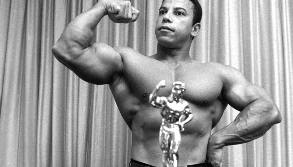Chris Dickerson se her som 30-årig i 1970, hvor han blev den første sorte mand til at vinde titlen som Mr. America. Chris Dickerson se her som 30-årig i 1970, hvor han blev den første sorte mand til at vinde titlen som Mr. America.