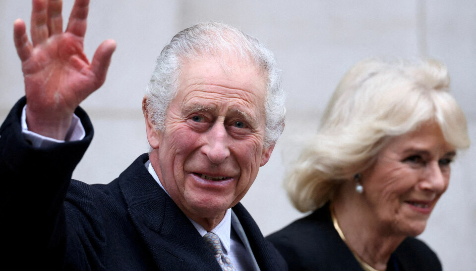 Kong Charles har meddelt, at han, trods sin kræpftbehandling, agter at deltage ved søndagens traditionelle påskegudstjeneste i St. Georges Chapel i Windsor.