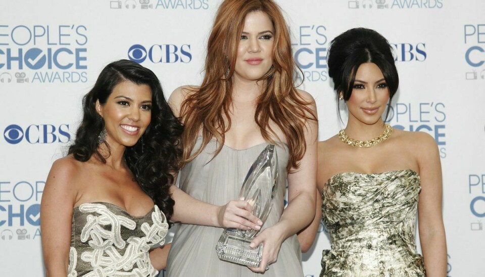 På billedet er det de tre Kardashian-søstre Kourney, Khloe og Kim.