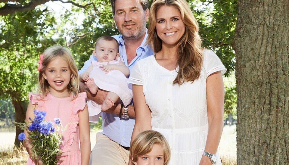 Madeleine og Chris og de tre børn ventes til Sverige på permanent basis fra juni.
