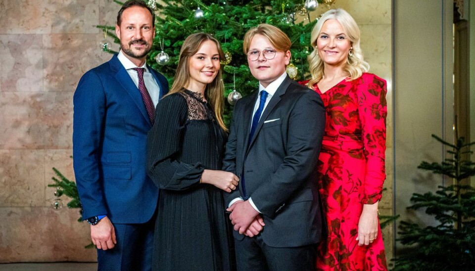 Den norske kronprinsfamilie, fra venstre kronprins Haakon, prinsesse Ingrid Alexandra, prins Scerre Magnus og kronprinsesse Mette Marit.