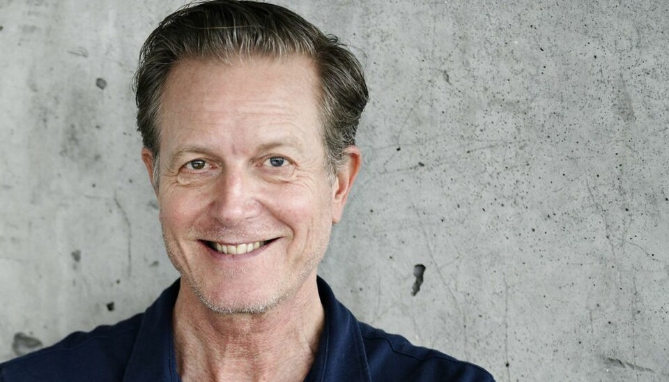 Peter Mygind stornyder rollen som farfar til to små poder. Selv har han to voksne sønner med sin hustru gennem 31 år, Lise Mühlhausen. (Arkivfoto). Peter Mygind stornyder rollen som farfar til to små poder. Selv har han to voksne sønner med sin hustru gennem 31 år, Lise Mühlhausen. (Arkivfoto).