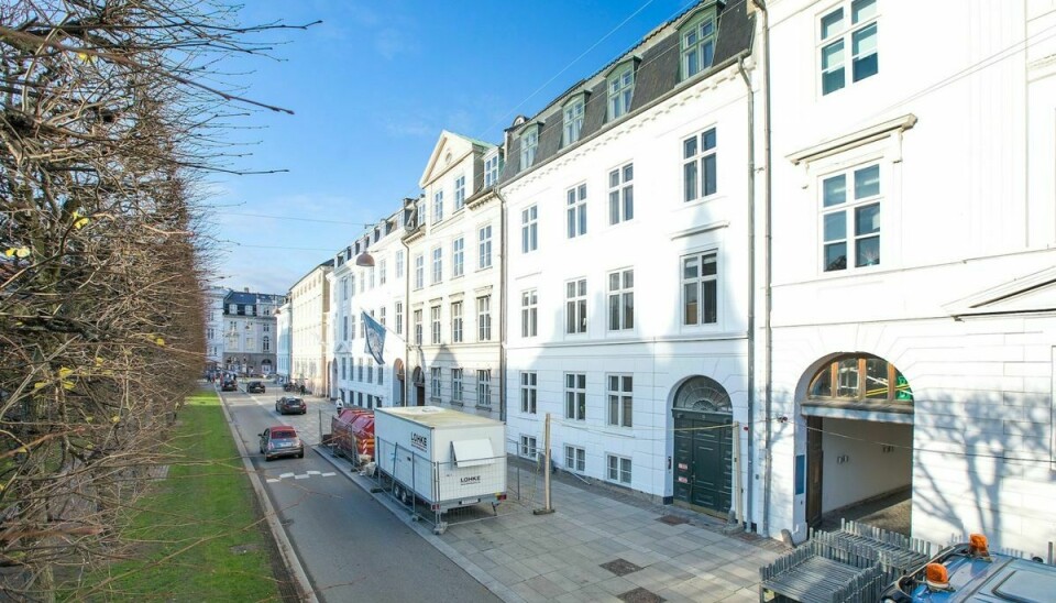 Her på Sankt Annæ Plads ligger den lejlighed, der er solgt for det højeste beløb i Danmark.