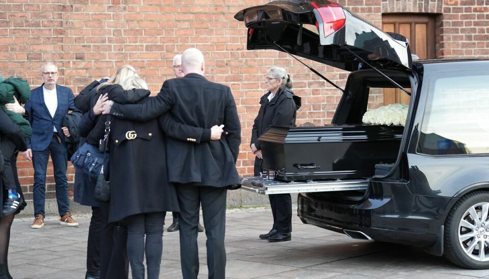 Lars Høgh bisættes i Sankt Knuds Kirke i Odense.