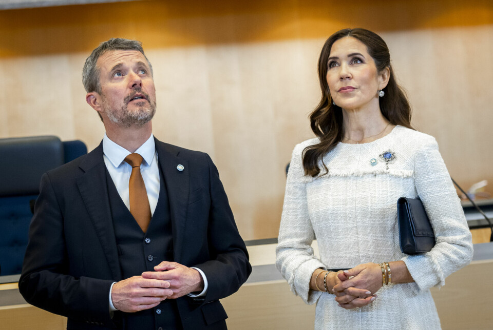 Kong Frederik kommer ikke til at få sin vilje, når han denne gang invitere gæster til sit løb. Det bliver til gengæld i vante omgivelse.