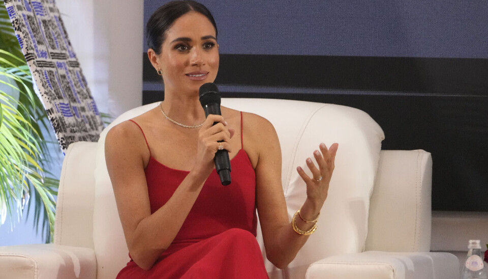Meghan ses her ved paneldiskussionen om kvinder og lederskab under sit og prins Harrys besøg i Nigeria.