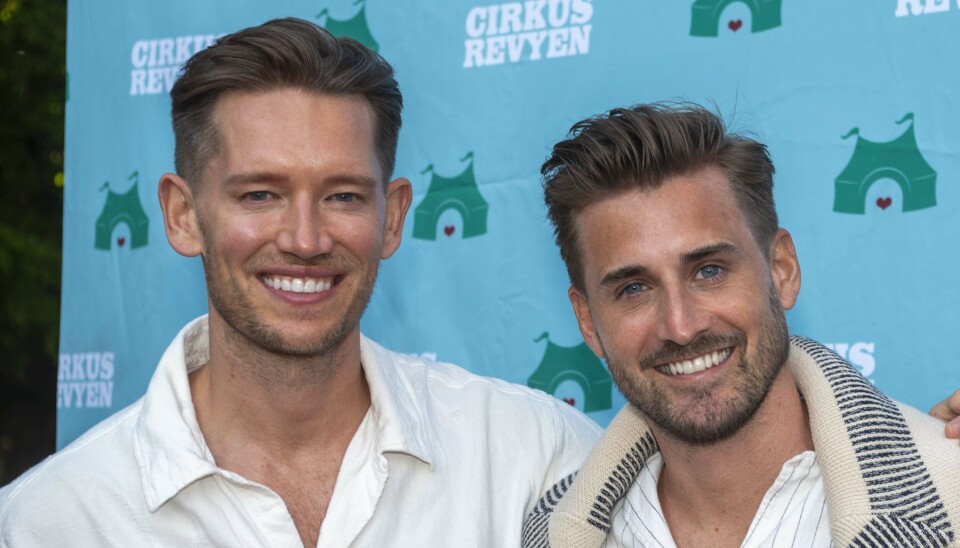 Morten og Frederik venter med at lægge sig fast på navne til deres tvillinger, når de er kommet til verden.