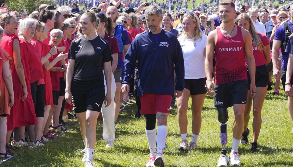 Kong Frederik X løber fem kilometer under Royal Run i Mindeparken i Aarhus.