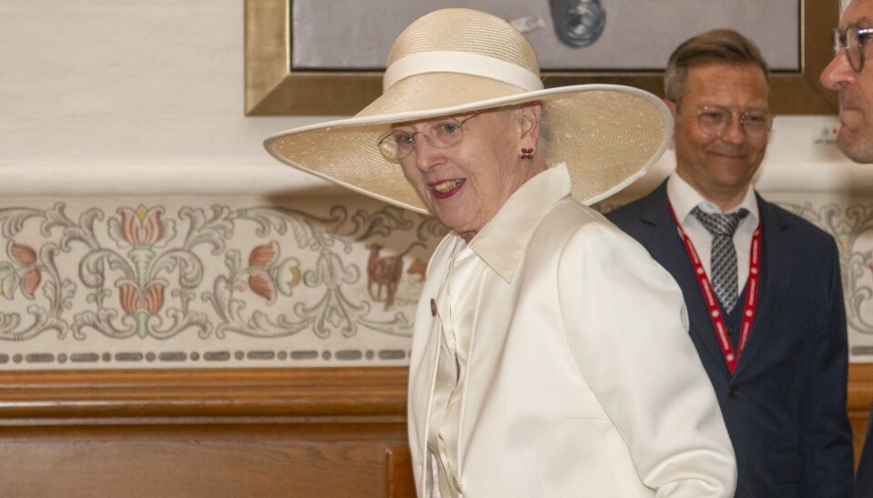 Dronning Margrethe må flytte indenfor.
