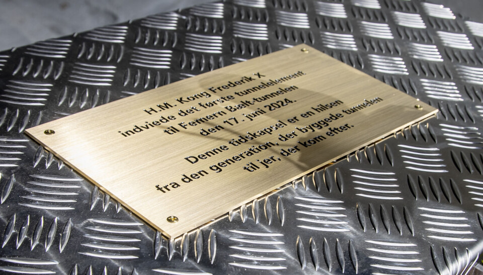 Her er den så, tidskapslen der vil blive integreret i den kommende Femern Bælt-tunnel, der skal forbinde Lolland med Tyskland.