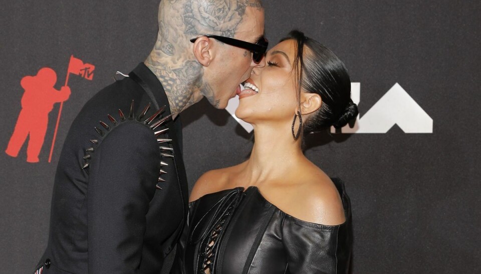 Kourtney Kardashian og Travis Barker. Kourtney Kardashian og Travis Barker.