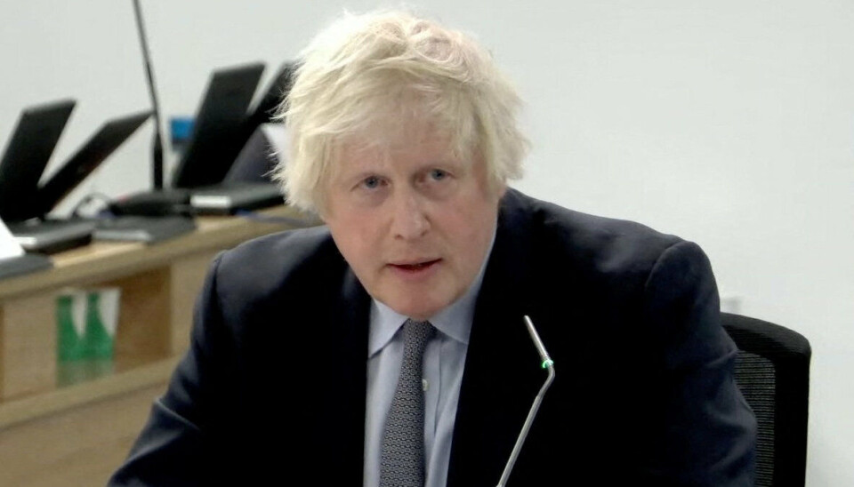 Boris Johnson måtte forlade det britiske premierministerkontor på grund af skandaler og voksende modstand fra egne rækker. Han var gerne blevet. Billedet er fra en høring i fjor om hans administrations brud på coronaregler.