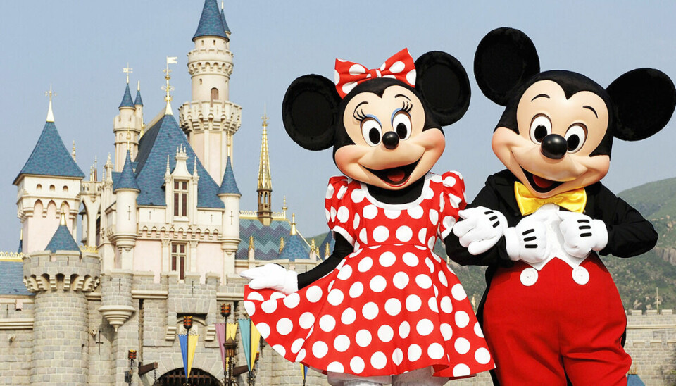 To af de karakteristiske Disney-figurer, Mickey og Minnie Mouse.
