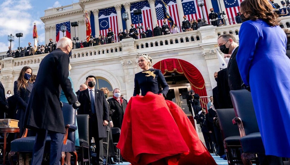 Lady Gaga på scenen ved præsident Bidens indsættelse den 20. januar.