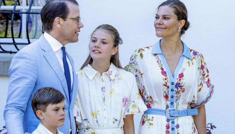 Kronprinsesse Victoria sammen med sin mand, prins Daniel, og parrets to børn, 12-årige prinsesse Estelle og 8-årige prins Oscar.