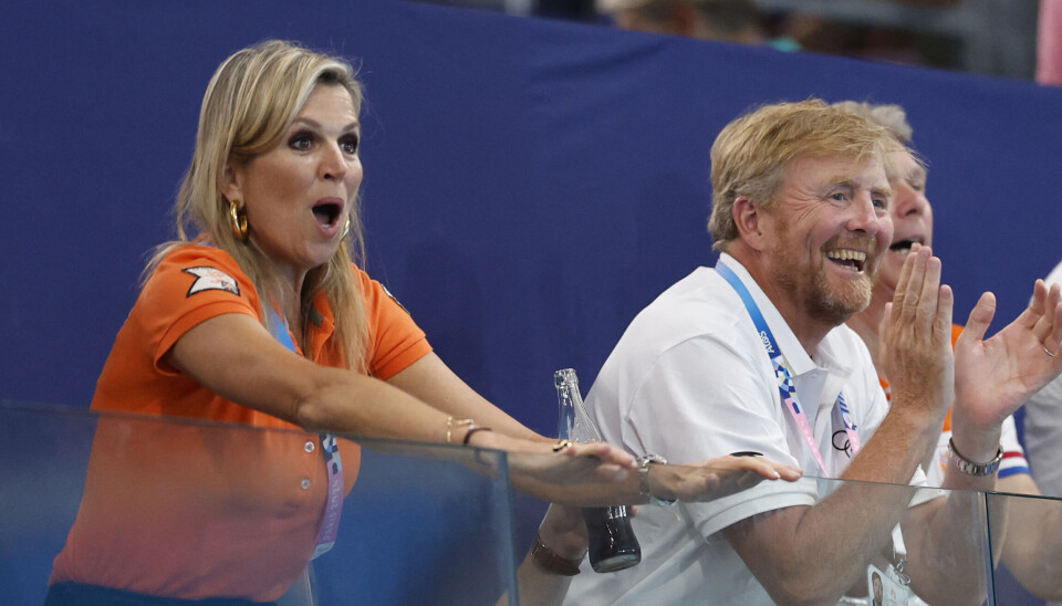 Begejstringen var til at få øje på hos kong Willem-Alexander og dronning Maxima, da de tirsdag overværede de hollandske kvinder vinde 15-11 over Kina i vandpolo.