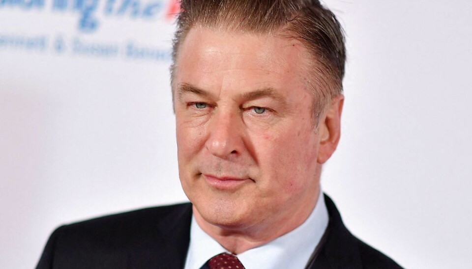 Alec Baldwin kan i yderste konsekvens risikere en fængselsstraf, efter at han skød og dræbte den 42-årige filmfotograf Halyna Hutchins under en filmoptagelse.