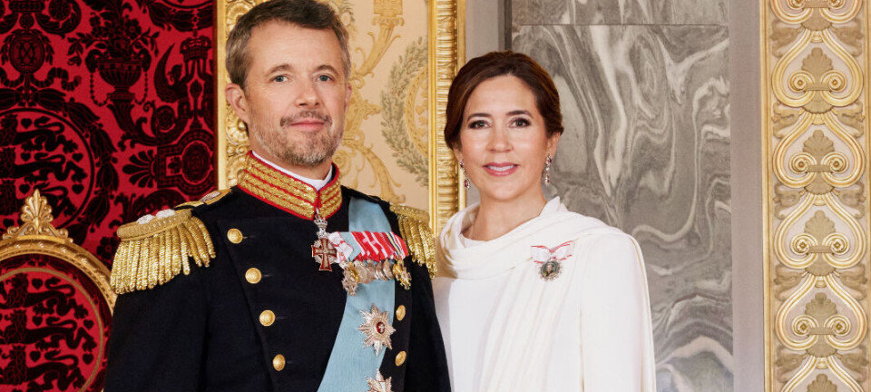 Afslører alle detaljer