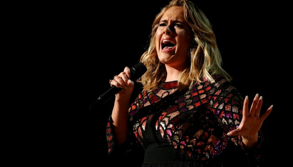Adele udgiver nyt album med lyden af sit angstanfald.