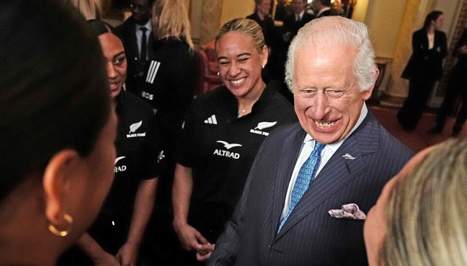 Charles ses her sammen med nogle af de New Zealandske verdensmestre.