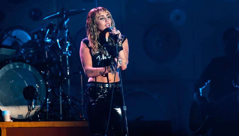 Miley Cyrus (31) anklaget for at stjæle.