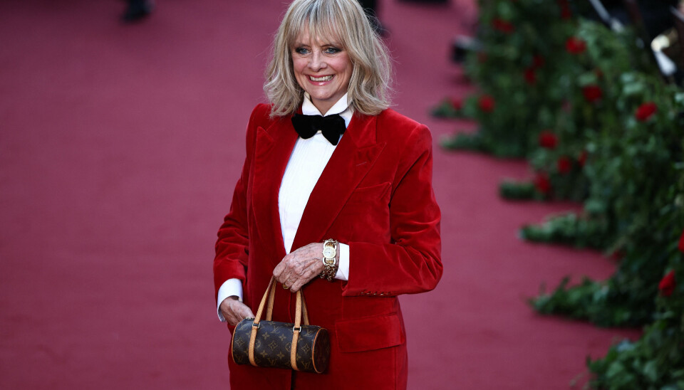 Kunstnernavnet Twiggy begyndte allerede at hænge ved, kort efter at Lesley Hornby Lawson i 1960'erne blev hentet ind i modelverdenen som 16-årig fra en anonym tilværelse i Neasden i England. Her ses Twiggy, der 19. september fylder 75, ved en event under Londons modeuge sidste år. - Foto: Henry Nicholls/Ritzau Scanpix