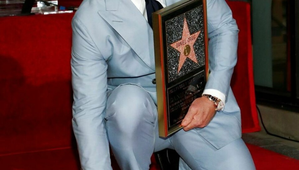 Daniel Craig ved stjernen, der har fået plads ud for nummer 7007 på Hollywood Boulevard.