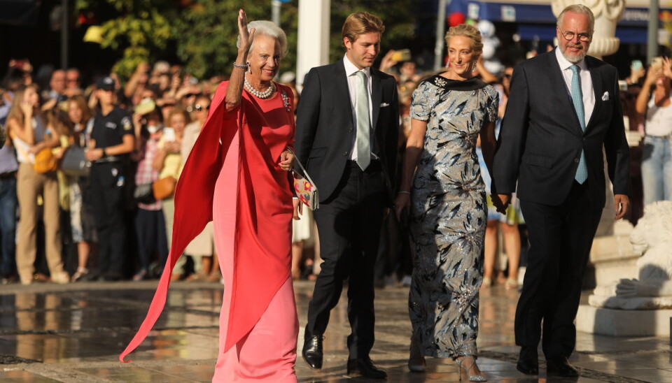 prinsesse Benedikte ankommer til brylluppet sammen med sin datter og svigersøn prinsesse Alexandra og grev Michael samt sit barnebarn grev Richard.