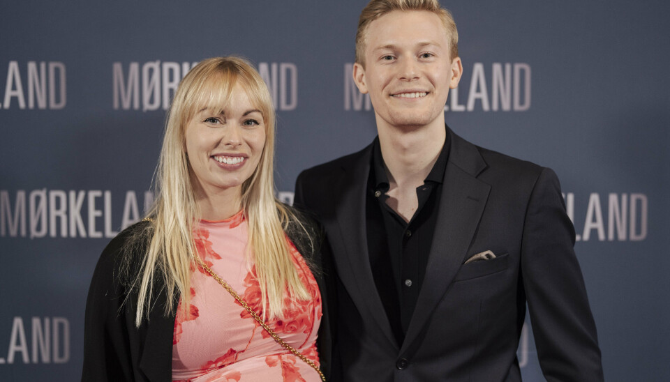 Privat danner Albert August Harson par med danseren Jenna Bagge. De mødte hinanden i forbindelse med 'Vild med dans' i 2020 og venter nu en lille dreng.