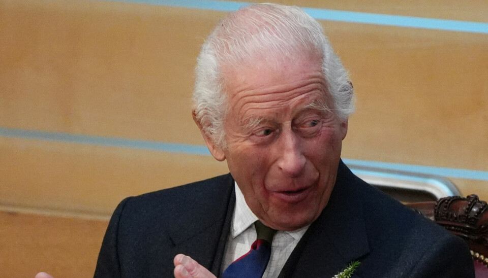 Kong Charles til 25 års jubileum i det skotske parlament